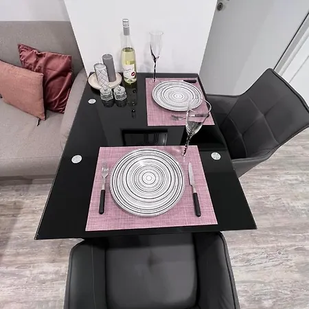 My Place 3 Apartment *